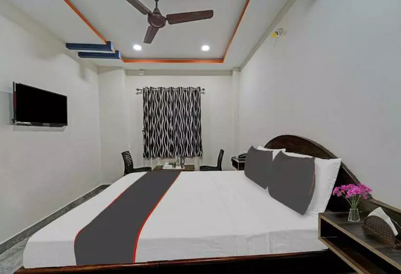 ホテル Fabexpress Sri Lakshmi Residency