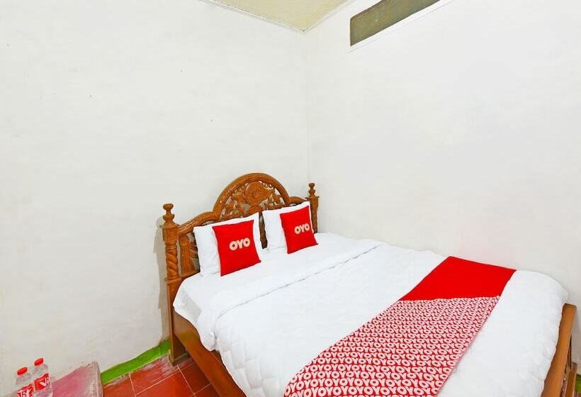 Spot On 91270 Hotel Arimbi