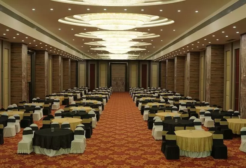 Hotelli Tip Top International Pune