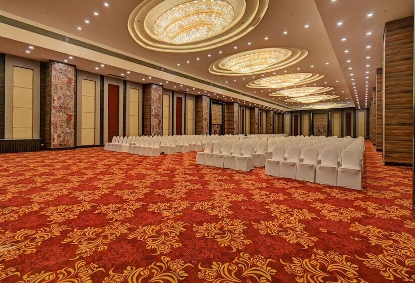 בית מלון כפרי Tip Top International Pune