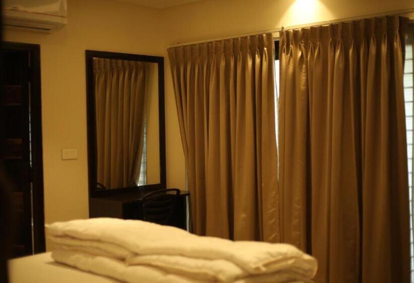 호스텔 L. R Residency