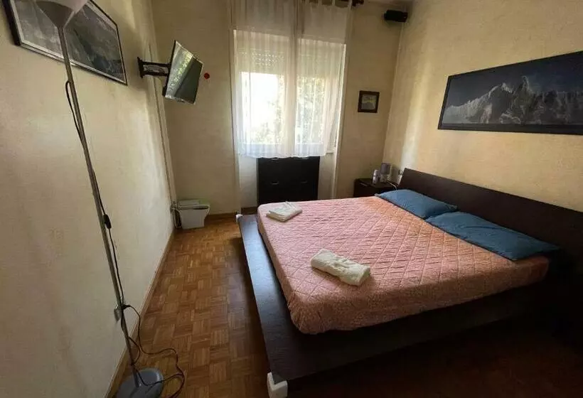 تختخواب و صبحانه Impeccable Bnb In Milan Next To M1 Metro 10 Mins Away From Duomo Wifi Feel Like Home