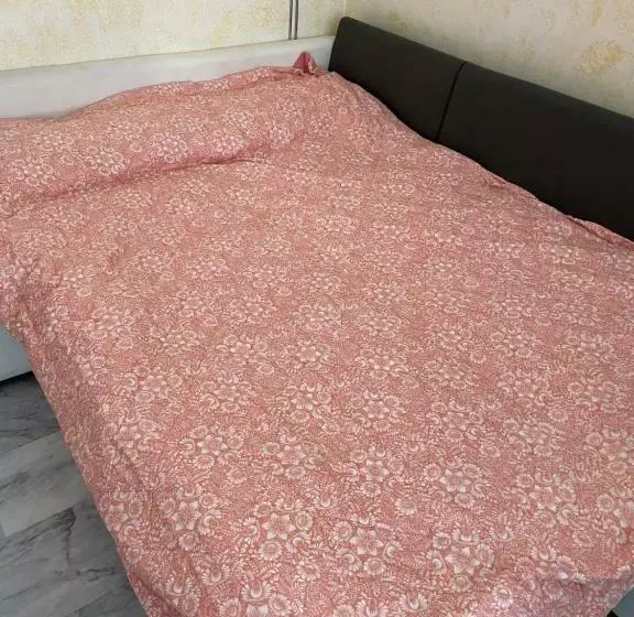 تختخواب و صبحانه Impeccable Bnb In Milan Next To M1 Metro 10 Mins Away From Duomo Wifi Feel Like Home