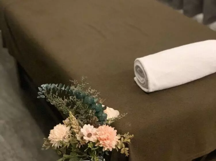 ホテル Epic Suites Bohol Adults Only