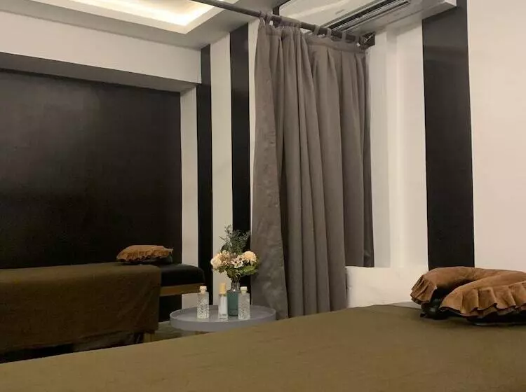 ホテル Epic Suites Bohol Adults Only