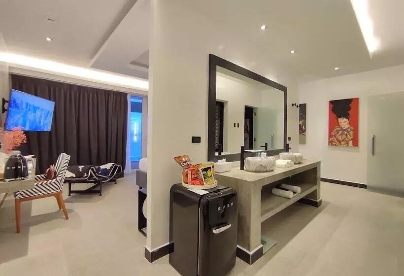 ホテル Epic Suites Bohol Adults Only