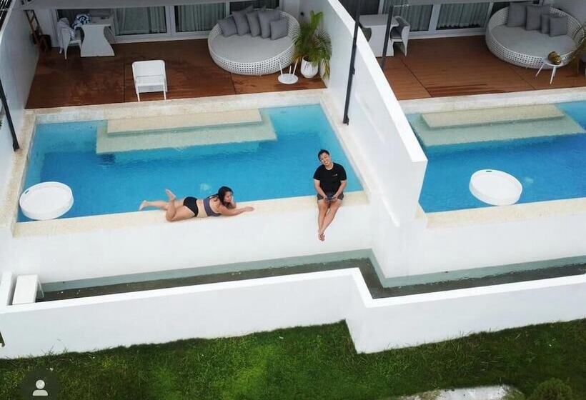 בית מלון כפרי Epic Suites Bohol Adults Only