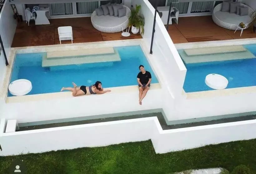 ホテル Epic Suites Bohol Adults Only