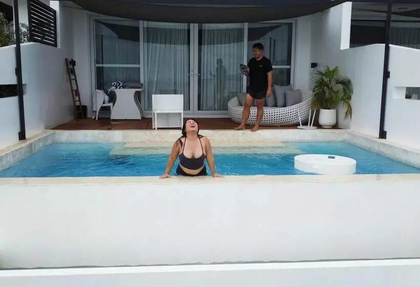 ホテル Epic Suites Bohol Adults Only