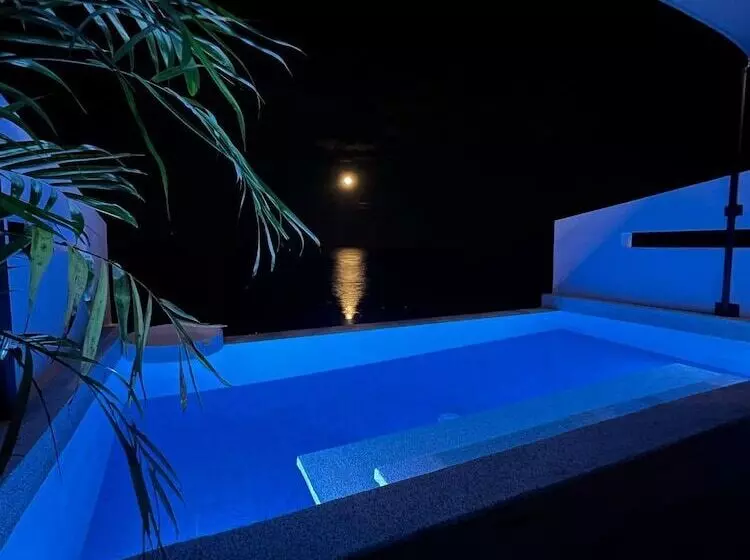 ホテル Epic Suites Bohol Adults Only