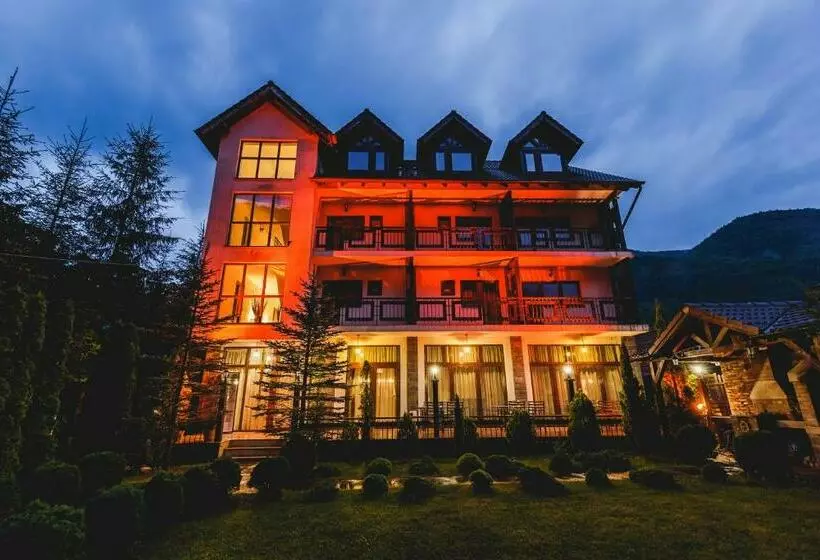ペンション River Retreat