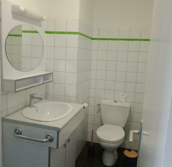 مبيت وإفطار Le Village Gr34