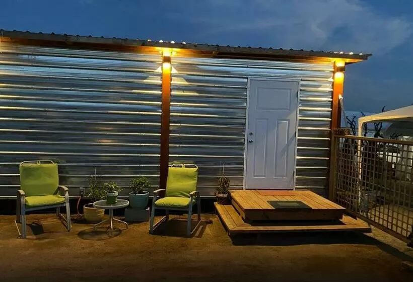 ベッドアンドブレックファースト Villa Loar Cabin 2