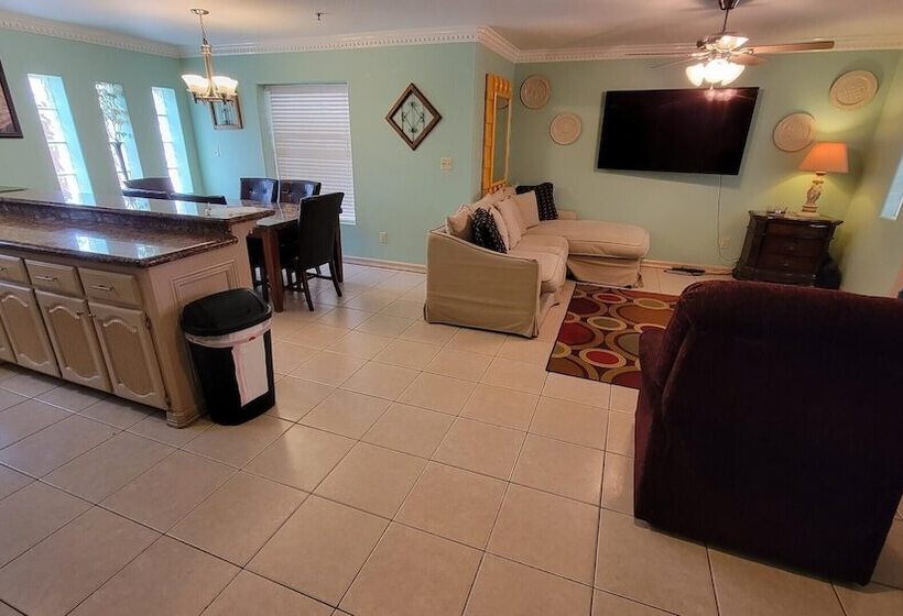 Campeche Triplex Unit A