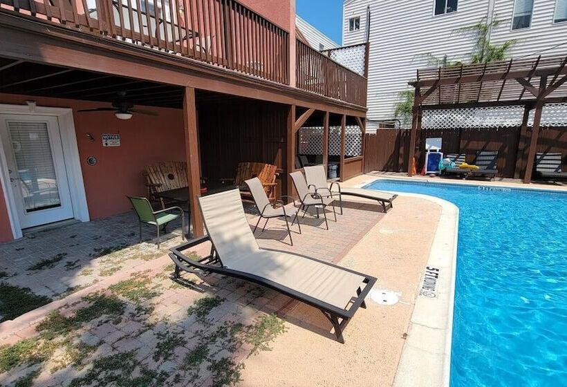 Campeche Triplex Unit A