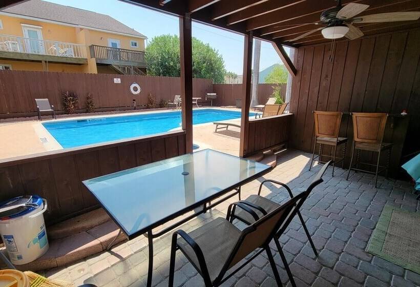 Campeche Triplex Unit A