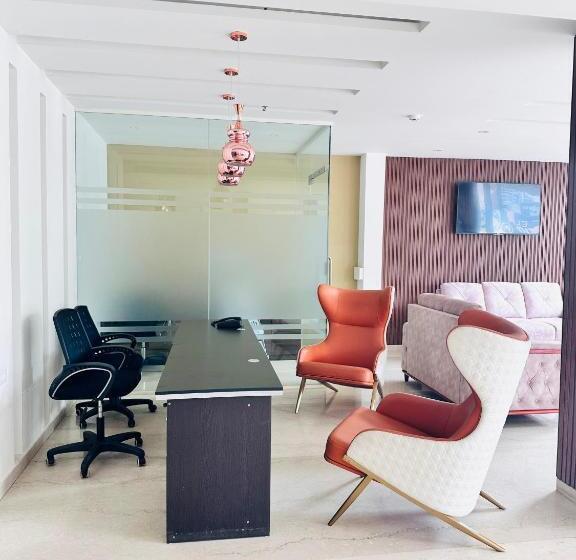 فندق Pearl Palace