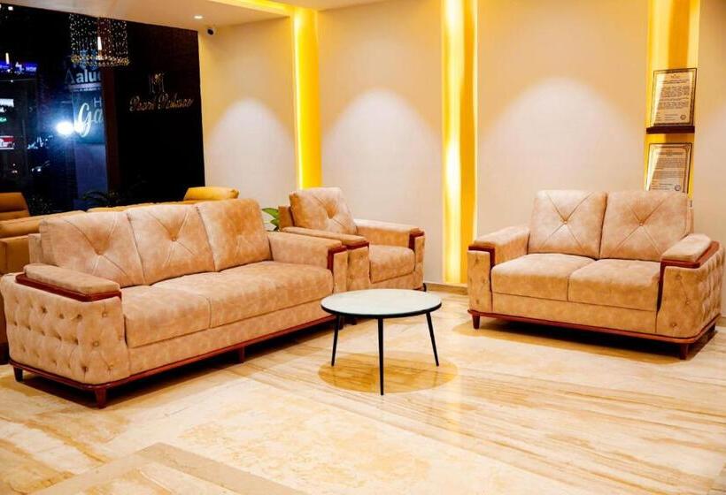 فندق Pearl Palace