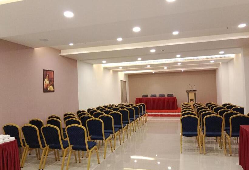 فندق Pearl Palace