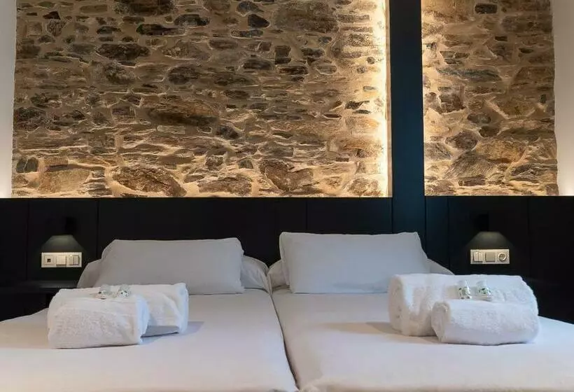 ペンション Ultreia Seven Rooms By Adeloló