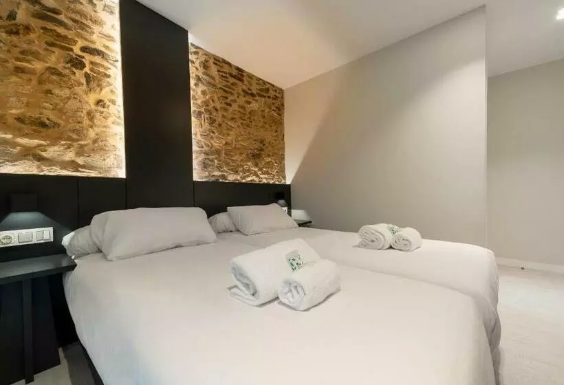 ペンション Ultreia Seven Rooms By Adeloló