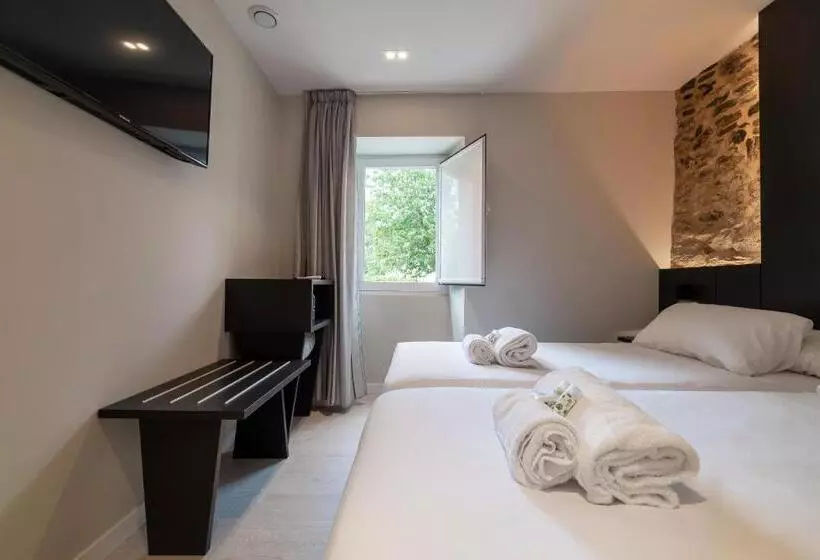 ペンション Ultreia Seven Rooms By Adeloló