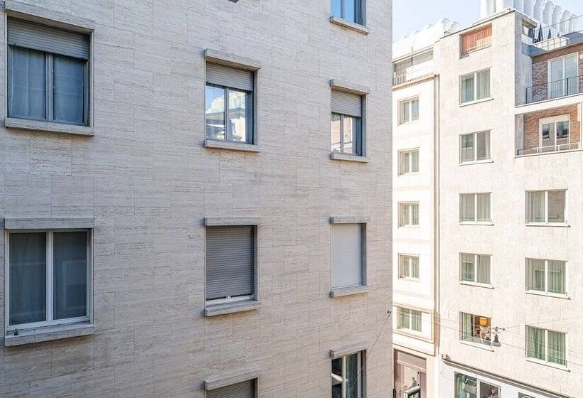 Adore Rooms & Apartments