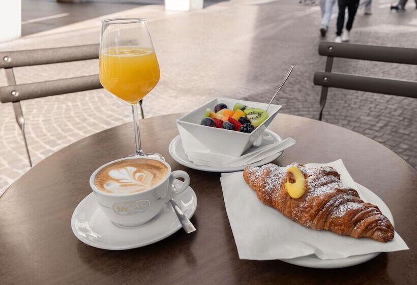 Adore Rooms & Apartments