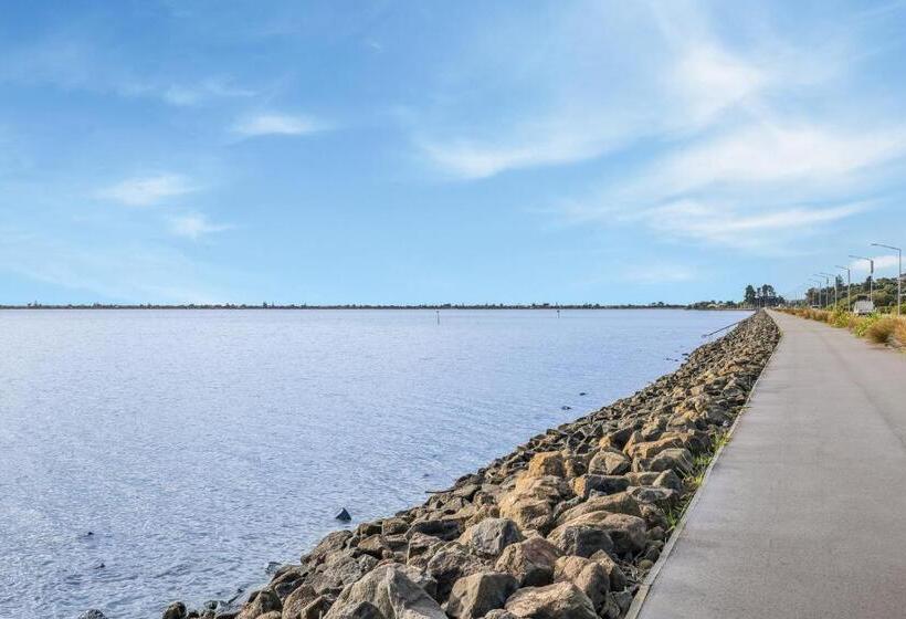 Gatehouse On The Bay Christchurch Holiday Unit