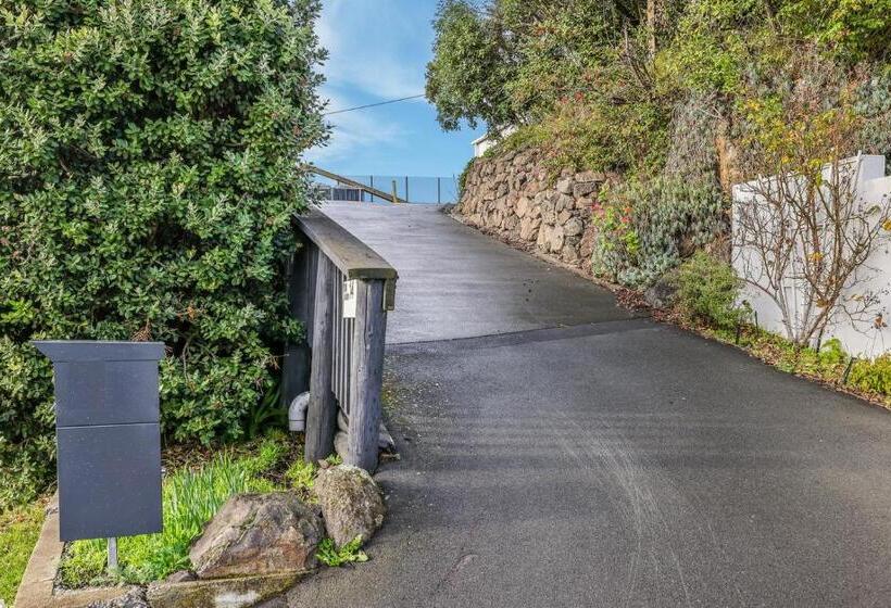 Gatehouse On The Bay Christchurch Holiday Unit