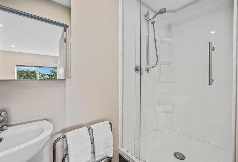 Gatehouse On The Bay Christchurch Holiday Unit