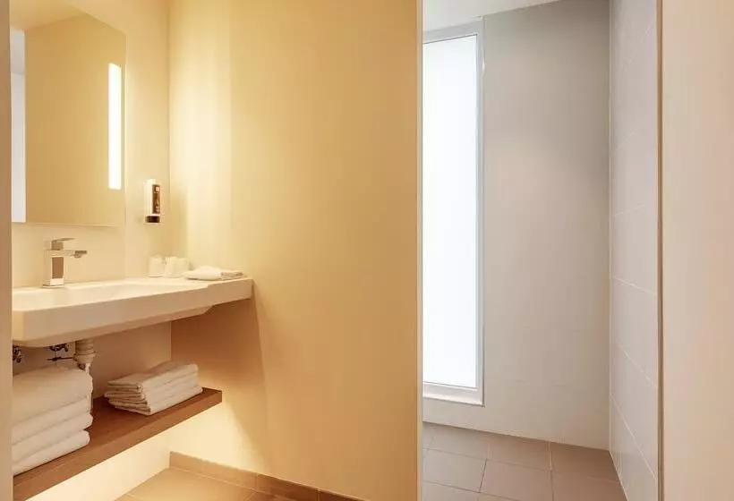 B&b Hotel Lille Lillenium Eurasanté