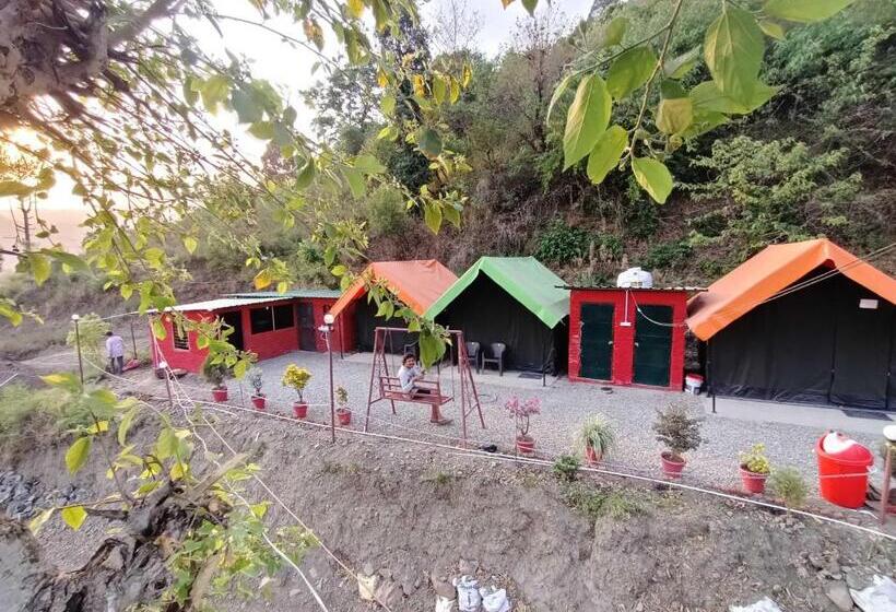 Hotel Pop The Serenity Summit