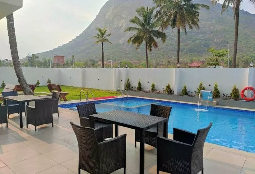 Hotelli Silver Cloud