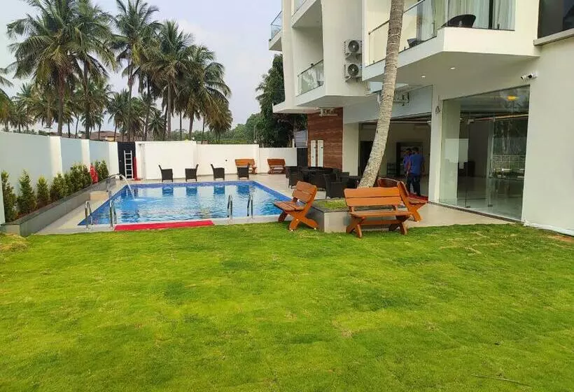 Hotelli Silver Cloud