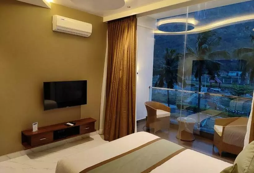 Hotelli Silver Cloud