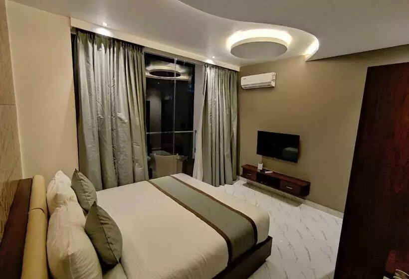 Hotelli Silver Cloud