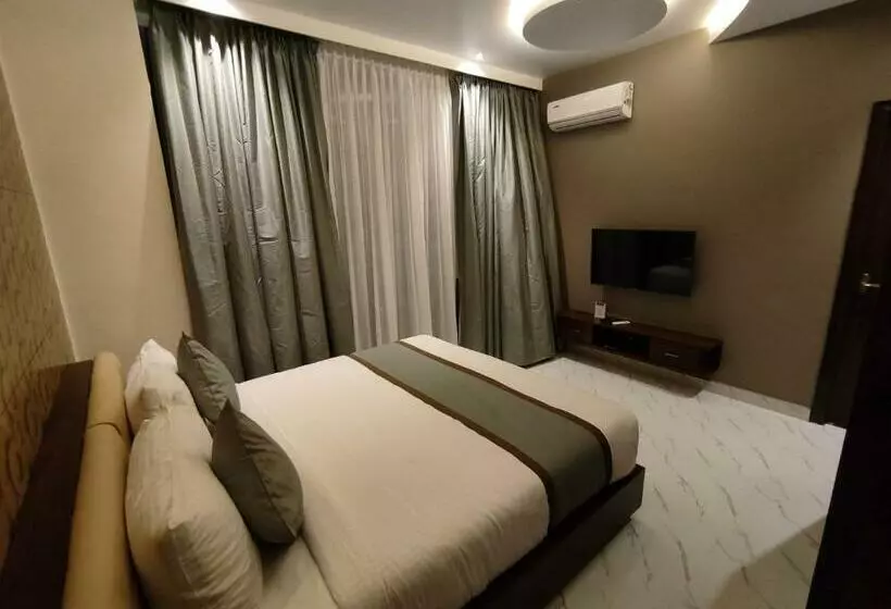 Hotelli Silver Cloud