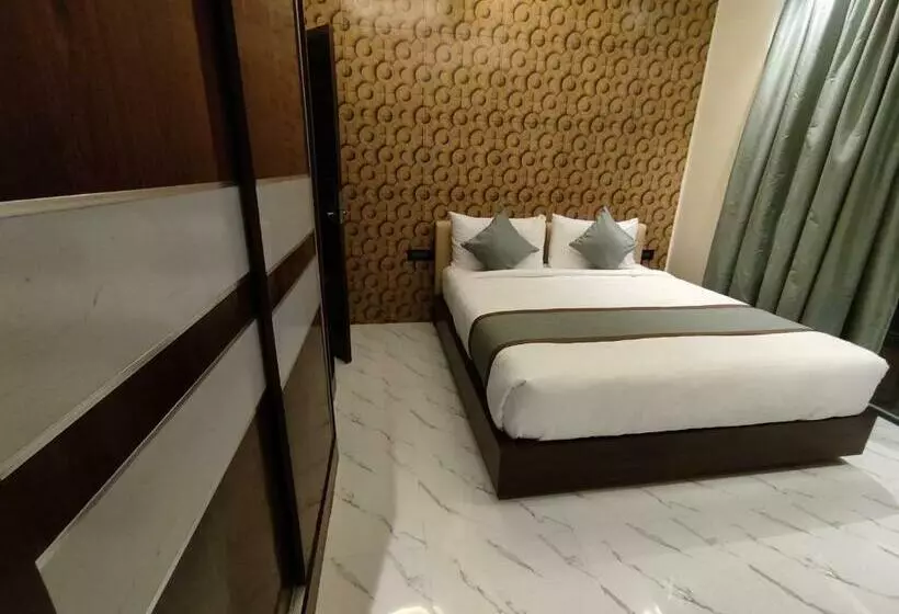 Hotelli Silver Cloud