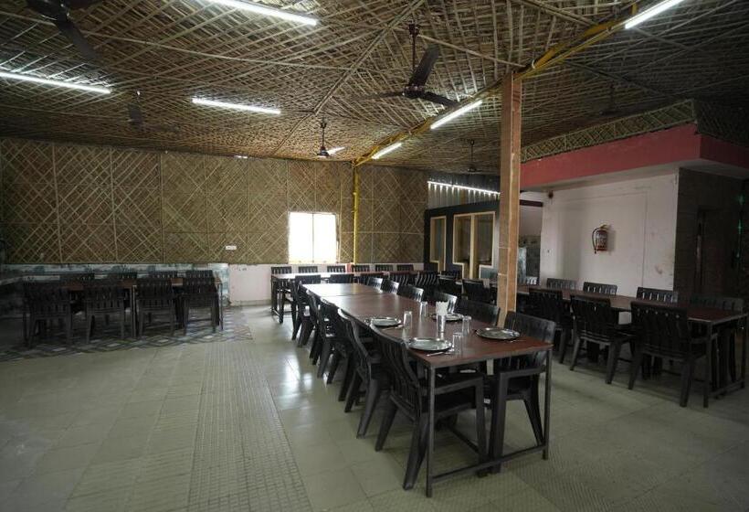 בית מלון כפרי Sjh Venkatesh