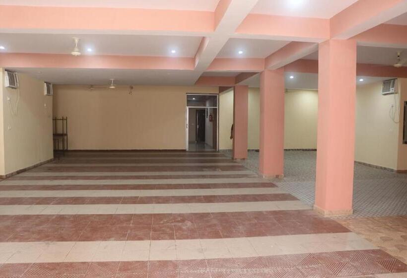 בית מלון כפרי Sjh Venkatesh