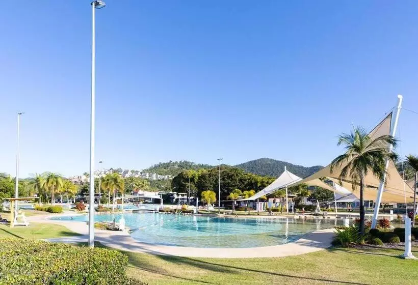 Airlie Sun & Sand Accommodation #4