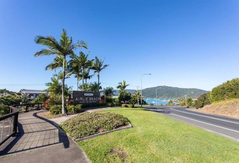 Airlie Sun & Sand Accommodation #4