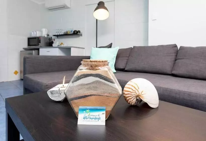 Airlie Sun & Sand Accommodation #4