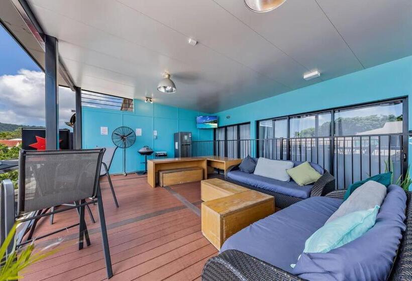 Airlie Sun & Sand Accommodation #4
