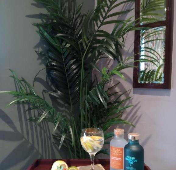 فندق صغير Masonic Arms Gatehouse