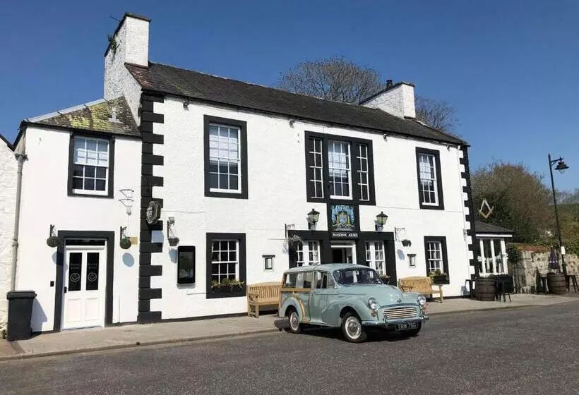 Retkeilymaja Masonic Arms Gatehouse