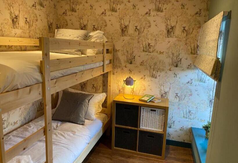 فندق صغير Masonic Arms Gatehouse