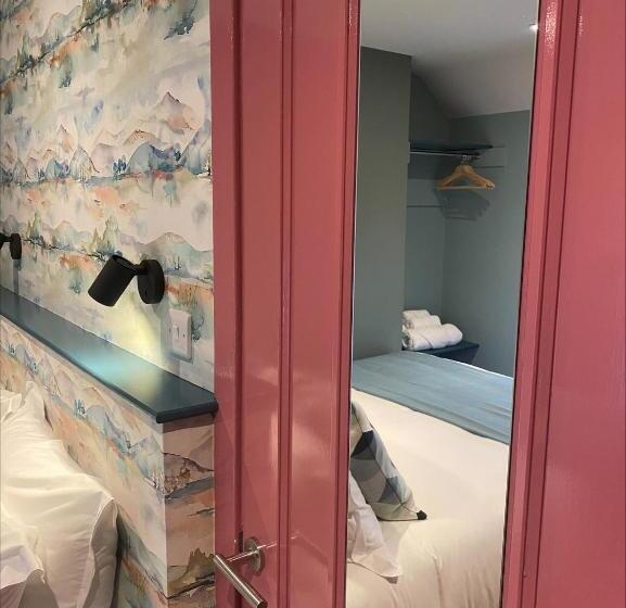 فندق صغير Masonic Arms Gatehouse