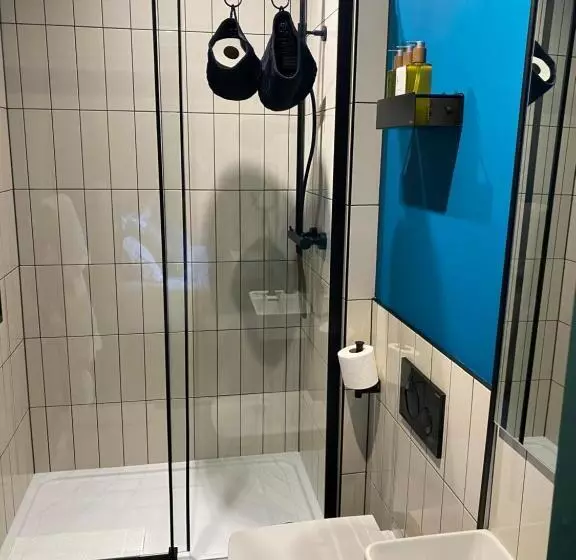 Retkeilymaja Masonic Arms Gatehouse